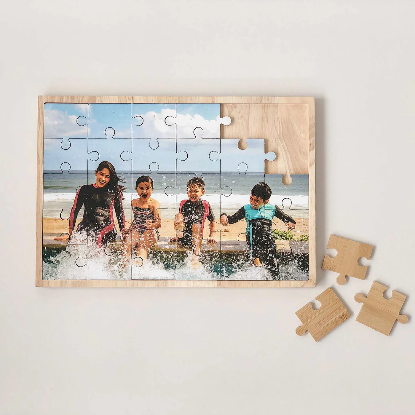 Wood photo puzzle keepsake